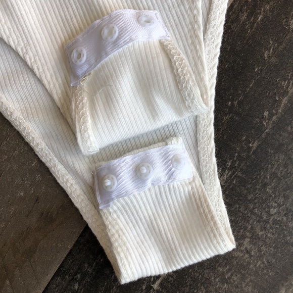 Shein off white ribbed body suit - Picture 8 of 9
